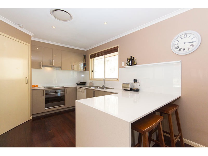 17 Parkway Drive, Advancetown QLD 4211