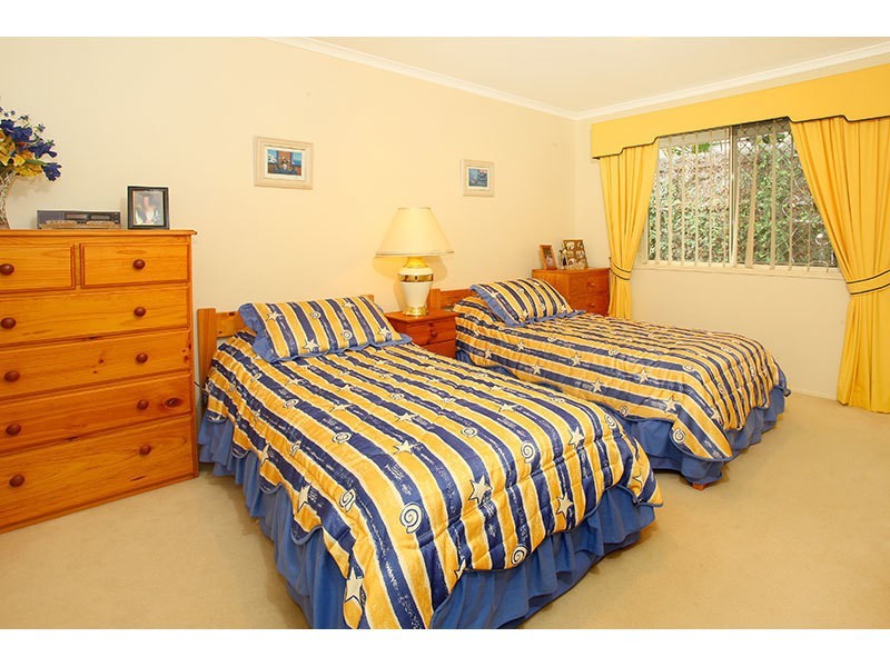 6 Rossmore Street, Nerang QLD 4211