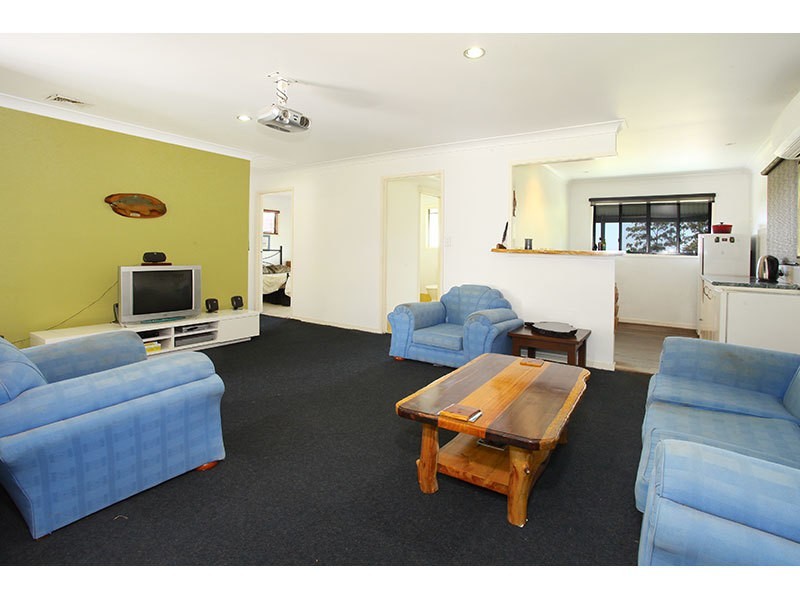 64 Freemans Road, Lower Beechmont QLD 4211