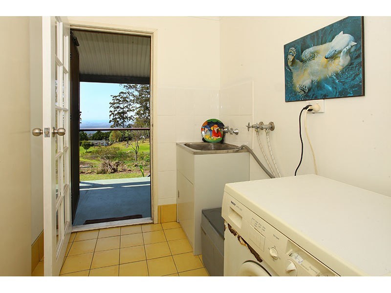 64 Freemans Road, Lower Beechmont QLD 4211
