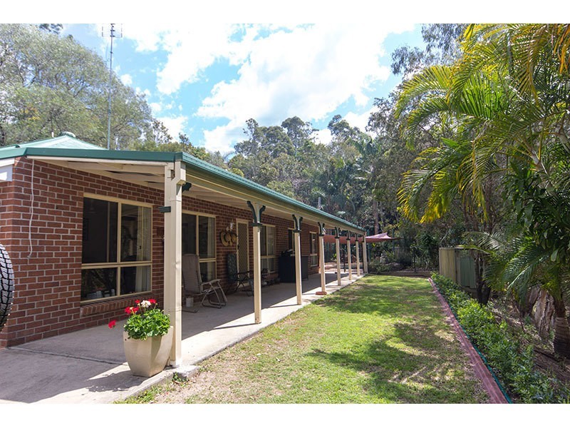 226 Crane Crescent, Nerang QLD 4211