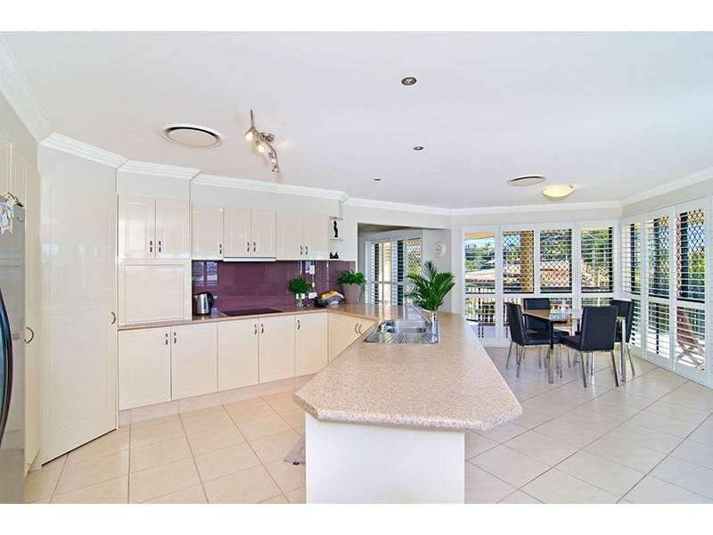 175 K P McGrath Drive, Elanora QLD 4221