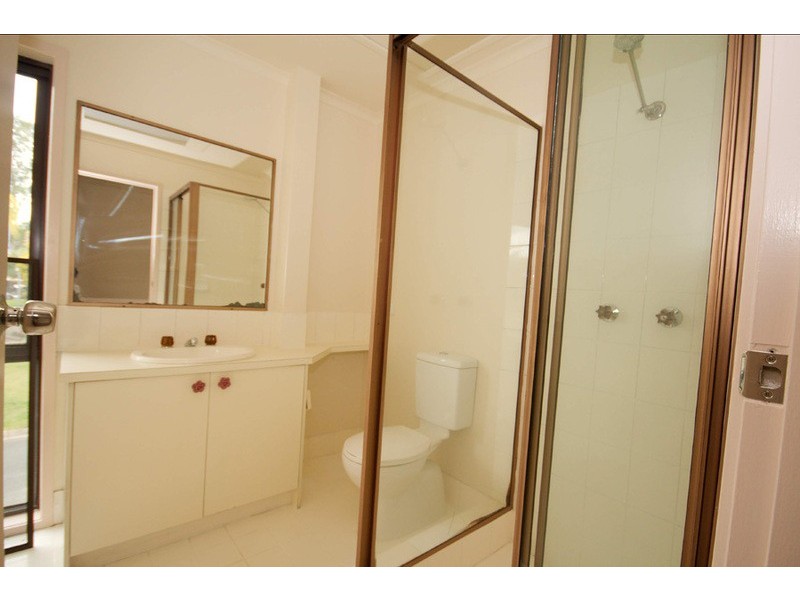 5 Palm Court/67 Nerang Street, Nerang QLD 4211