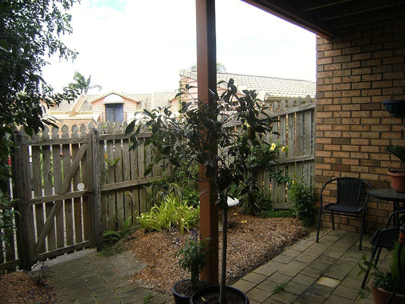 2/1 Kilpatrick Court, Highland Park QLD 4211