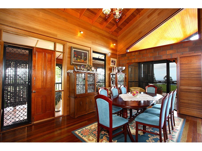 24 Outlook Avenue, Lower Beechmont QLD 4211