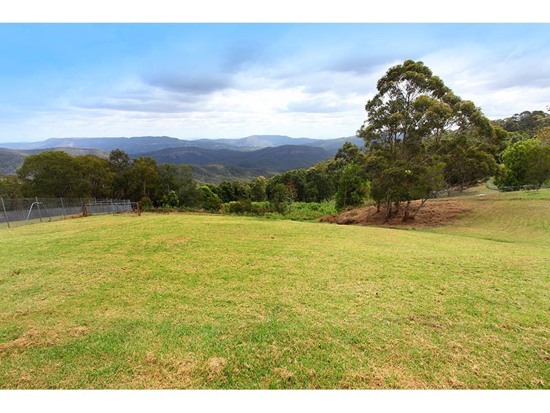 24 Outlook Avenue, Lower Beechmont QLD 4211