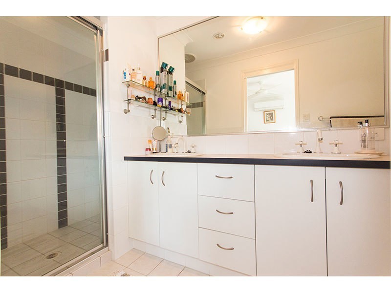 9 Taryn Court, Upper Coomera QLD 4209