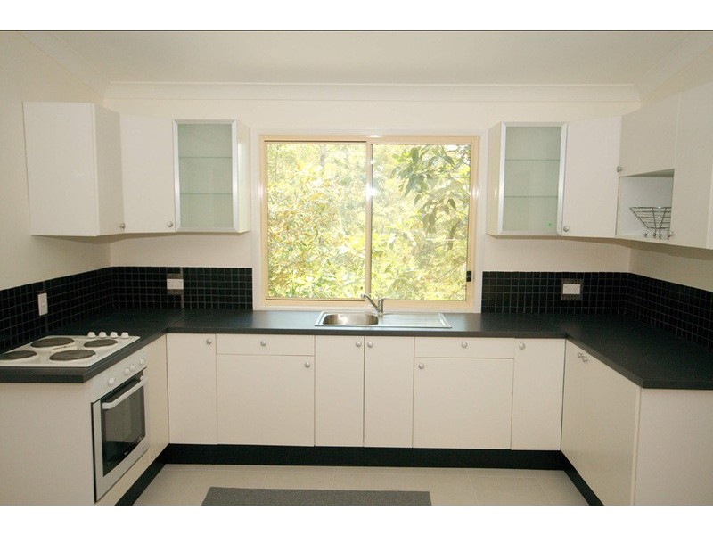 1/12 Design Place, Highland Park QLD 4211