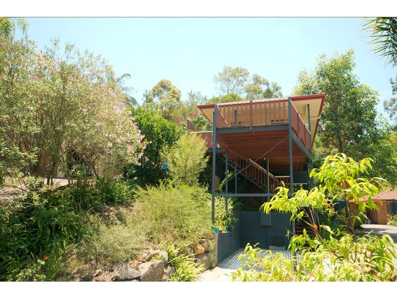 1/12 Design Place, Highland Park QLD 4211