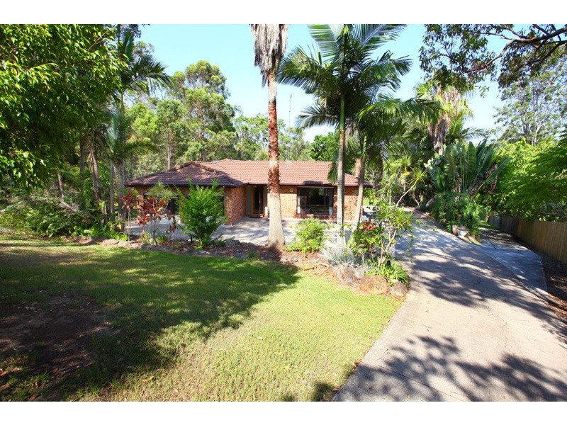 8 Edelweiss Way, Gaven QLD 4211