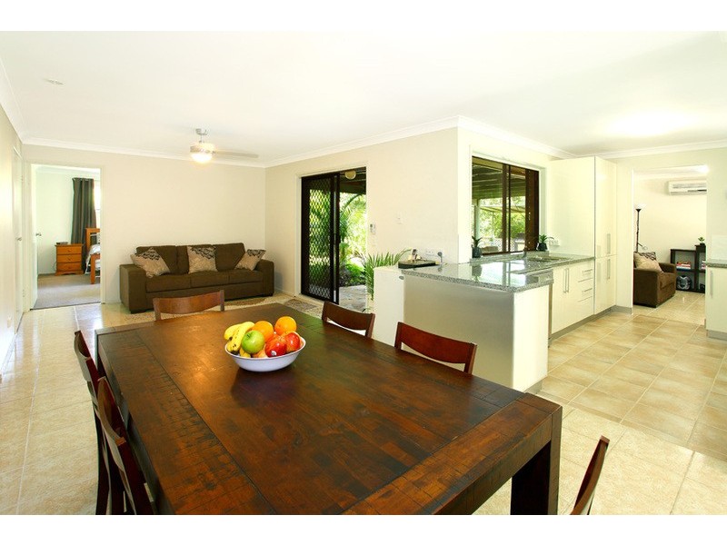 8 Edelweiss Way, Gaven QLD 4211