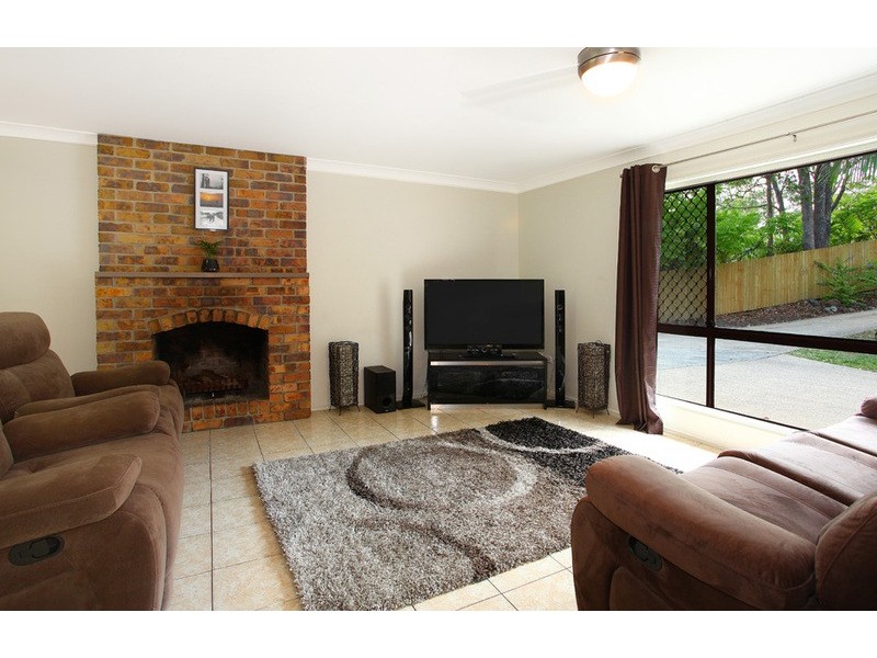 8 Edelweiss Way, Gaven QLD 4211