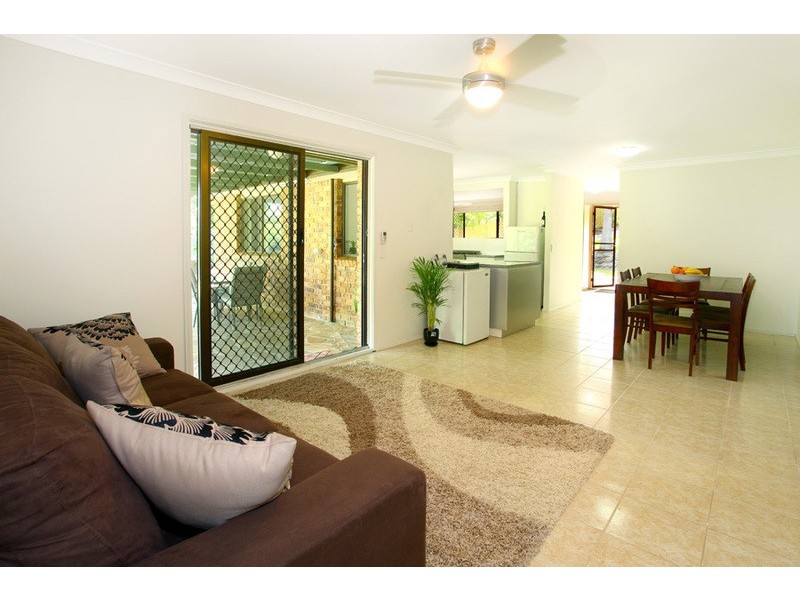8 Edelweiss Way, Gaven QLD 4211