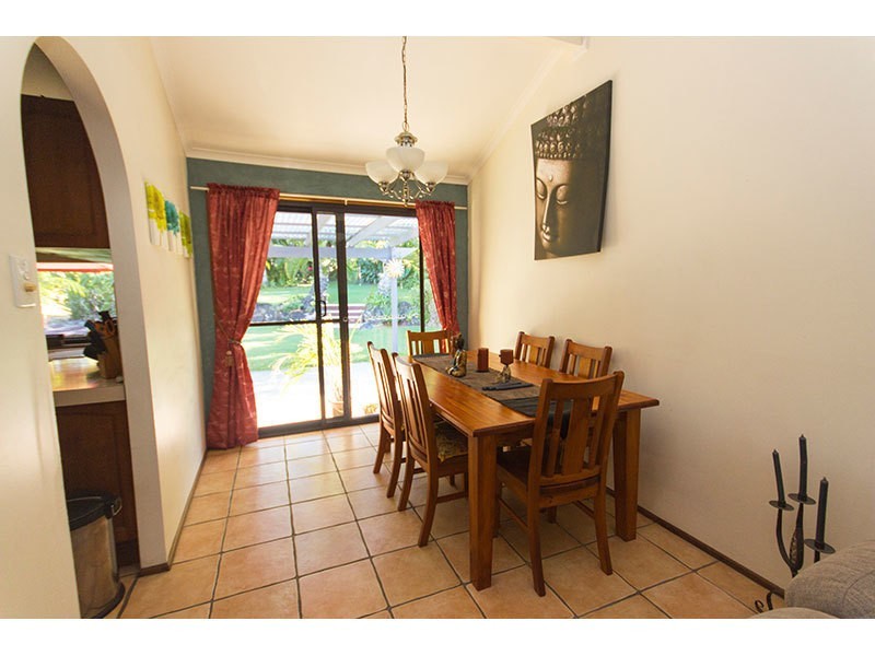 5 Suntory Court, Highland Park QLD 4211