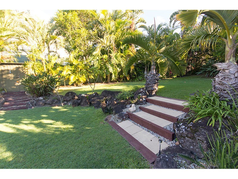 5 Suntory Court, Highland Park QLD 4211