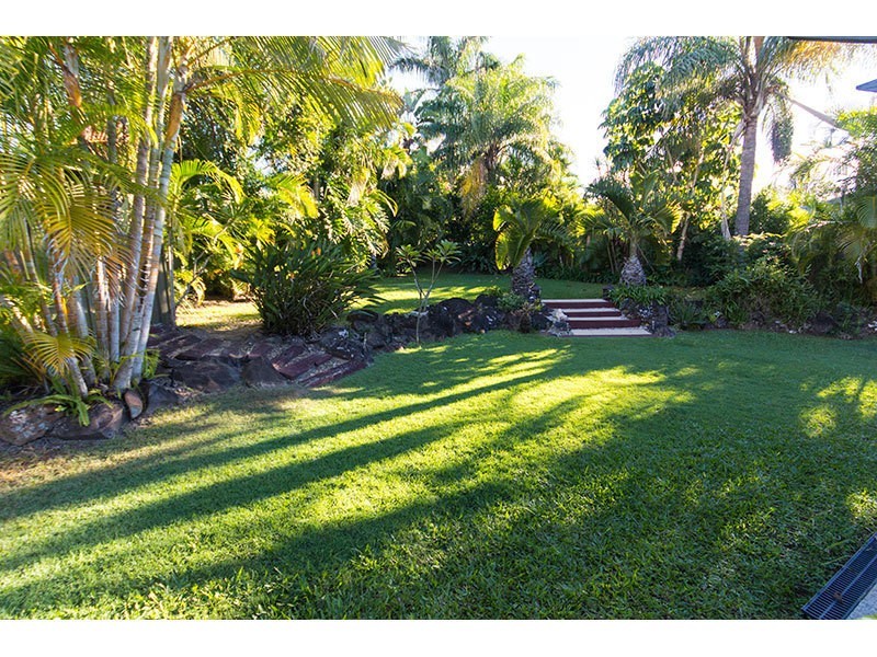 5 Suntory Court, Highland Park QLD 4211