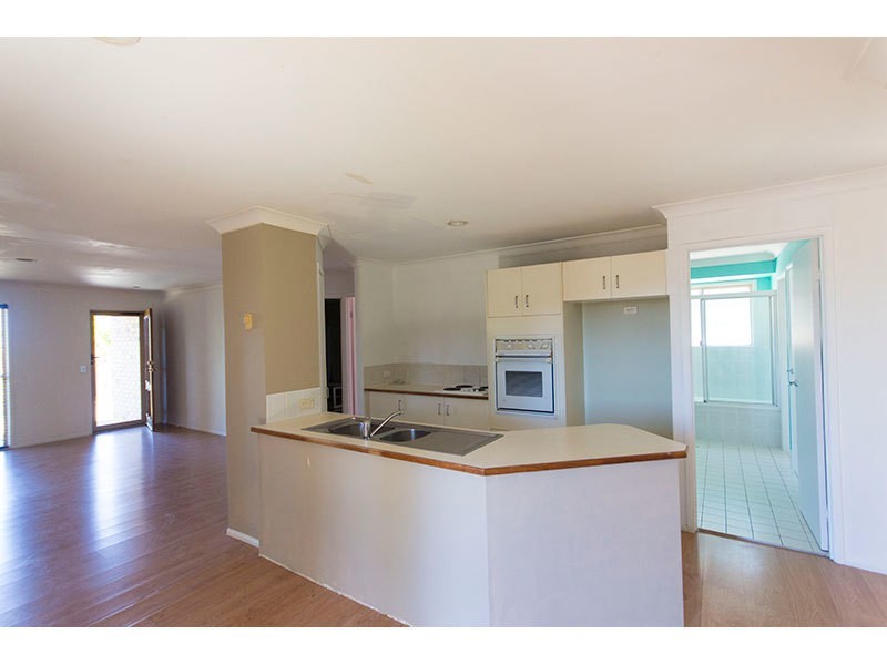 1/9 Dewar Court, Highland Park QLD 4211