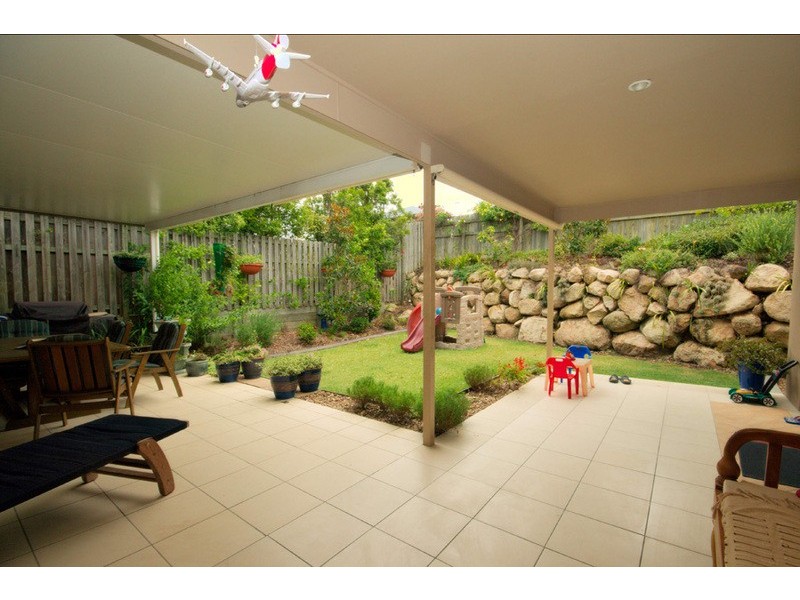 18 Peter Mills Drive, Gilston QLD 4211