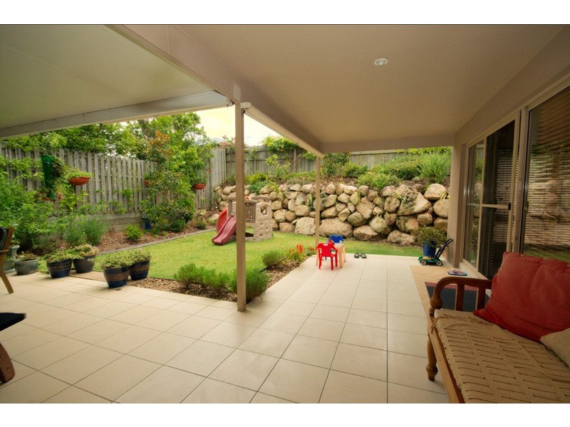 18 Peter Mills Drive, Gilston QLD 4211