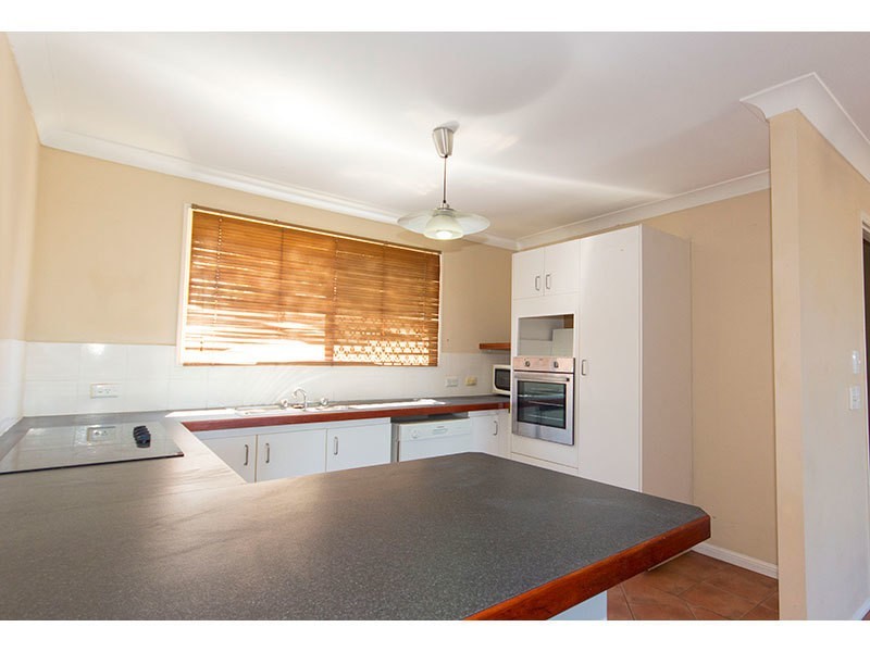 2/1 Kilpatrick Court, Highland Park QLD 4211