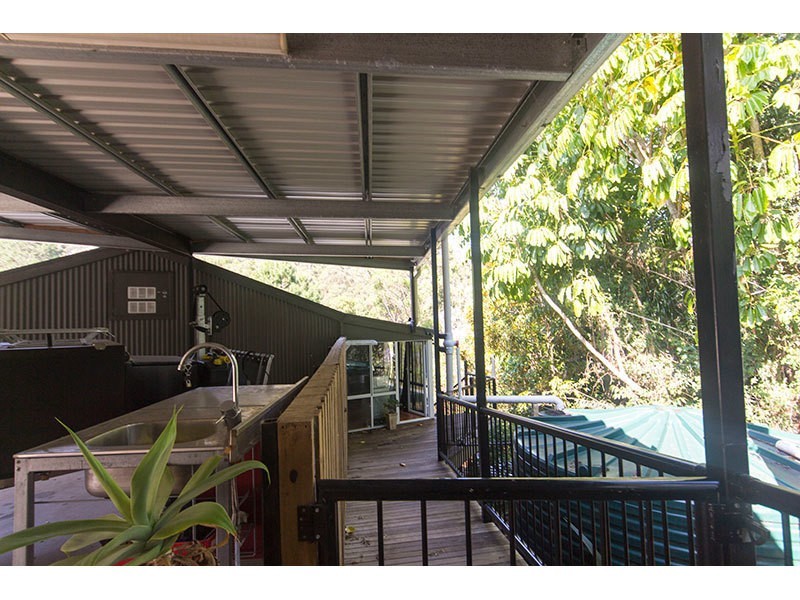 27a North Road, Lower Beechmont QLD 4211