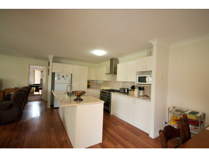 2/3 The Avenue, Nerang QLD 4211
