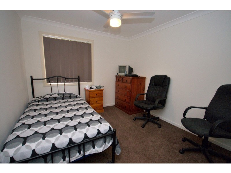 2/3 The Avenue, Nerang QLD 4211