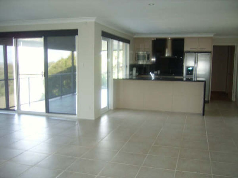 1/15a Renfrew Drive, Highland Park QLD 4211