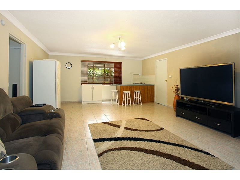 4 Ivy Street, Carrara QLD 4211