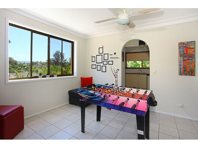 4 Ivy Street, Carrara QLD 4211