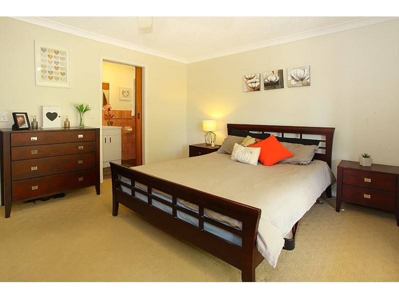 4 Ivy Street, Carrara QLD 4211