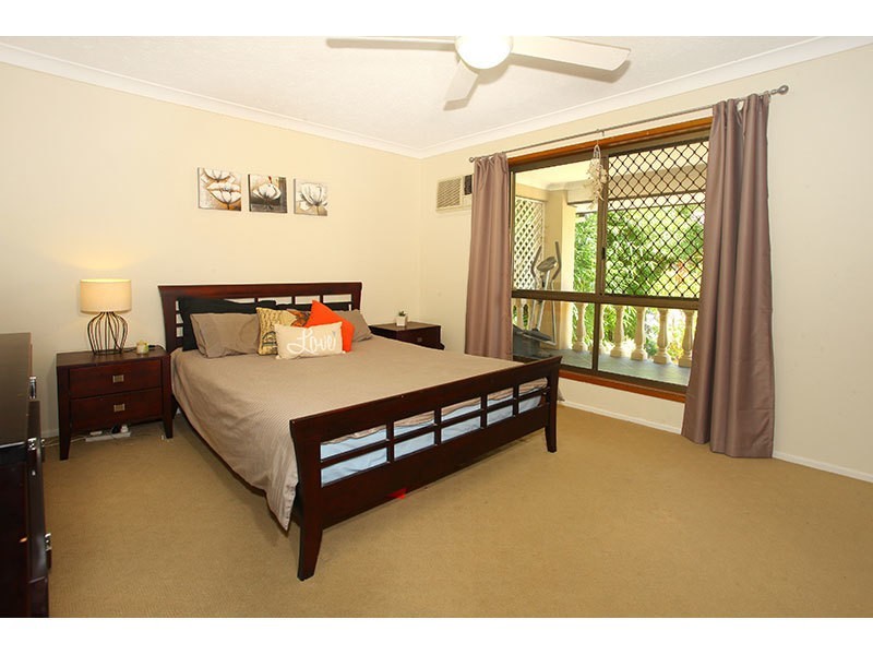 4 Ivy Street, Carrara QLD 4211