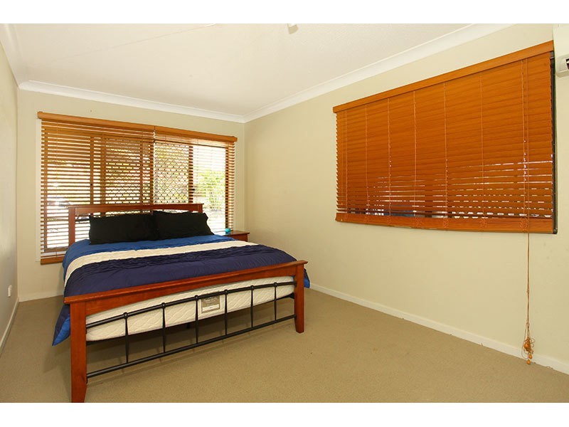 4 Ivy Street, Carrara QLD 4211