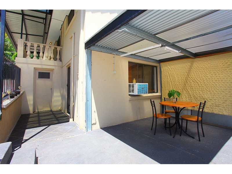 4 Ivy Street, Carrara QLD 4211