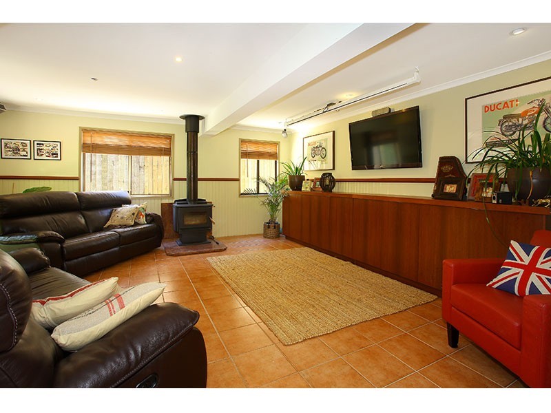 85 North Road, Lower Beechmont QLD 4211