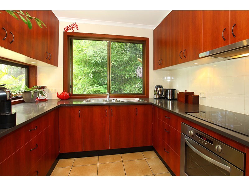 85 North Road, Lower Beechmont QLD 4211