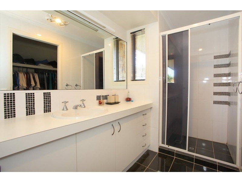 5 Koola Drive, Nerang QLD 4211