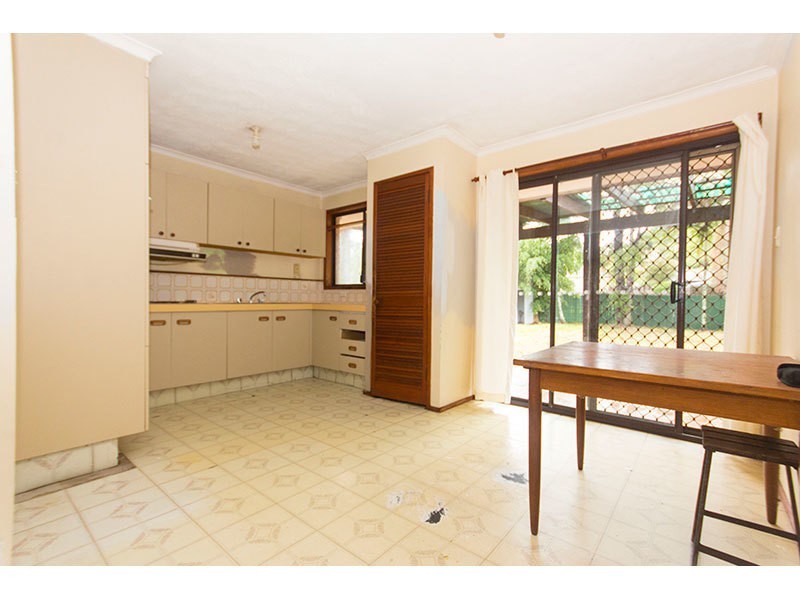 8 Bluestone Drive, Carrara QLD 4211