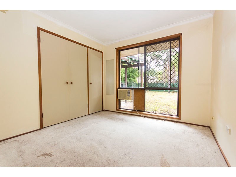 8 Bluestone Drive, Carrara QLD 4211