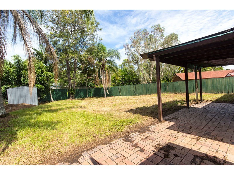 8 Bluestone Drive, Carrara QLD 4211