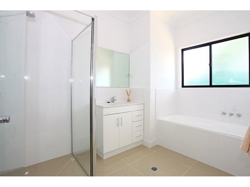 13b Koola Drive, Nerang QLD 4211