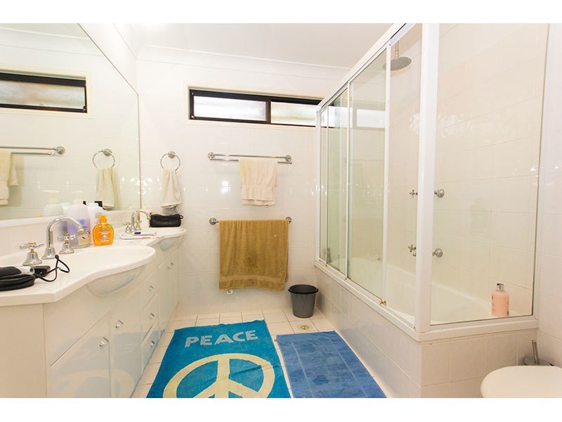 33/2 Ridgeline Way, Highland Park QLD 4211