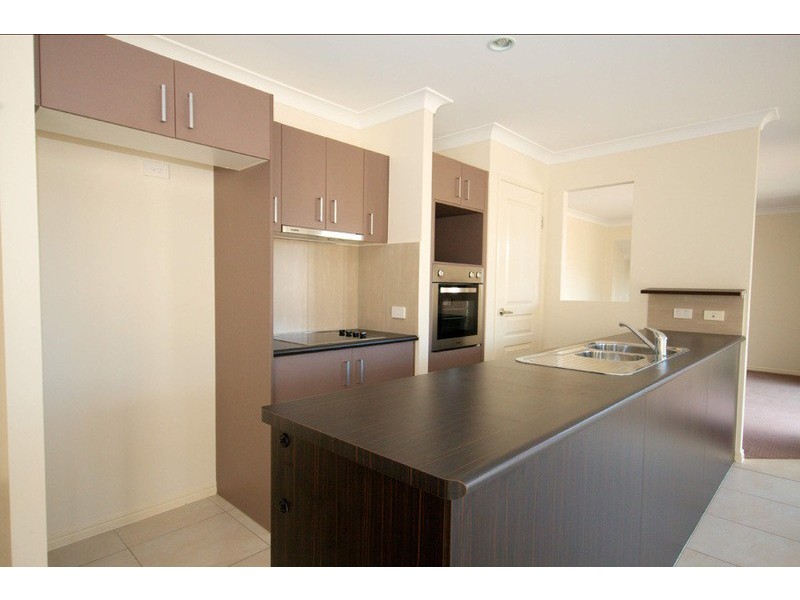 66 Mcauley Parade, Pacific Pines QLD 4211