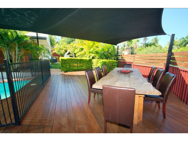 9 Goodman Close, Highland Park QLD 4211