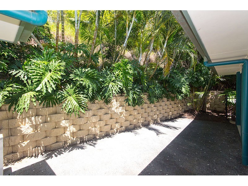 28/2 Ridgeline Way, Highland Park QLD 4211