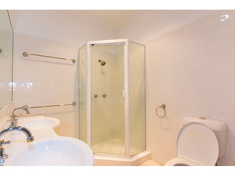 28/2 Ridgeline Way, Highland Park QLD 4211