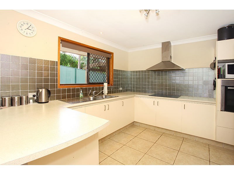 36 Hammond Drive, Gaven QLD 4211