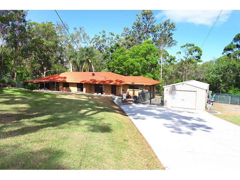 36 Hammond Drive, Gaven QLD 4211
