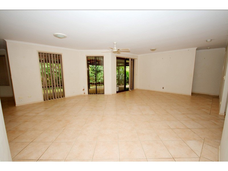 19 Woolmere Street, Carrara QLD 4211