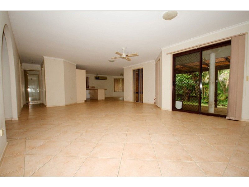 19 Woolmere Street, Carrara QLD 4211